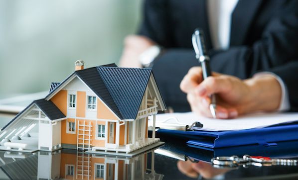 real estate agent sint maarten buy sale