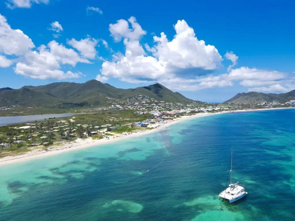 Découvrez Orient Bay Saint Martin 4U Real Estate