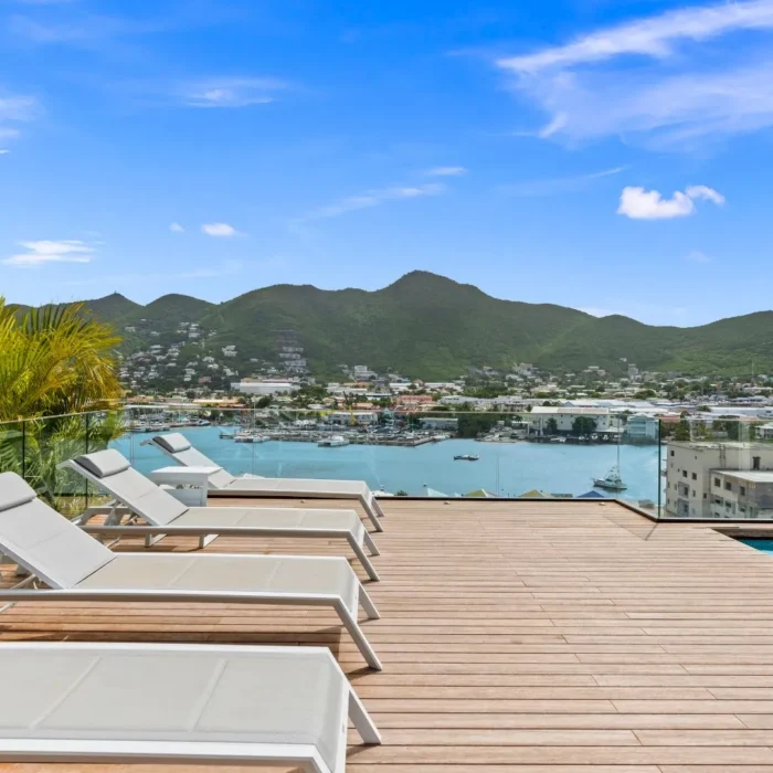 Rooftop deck with lagoon view at The Hills Résidence Sint Maarten