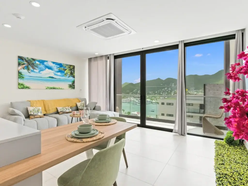 The Hills Residence - D416