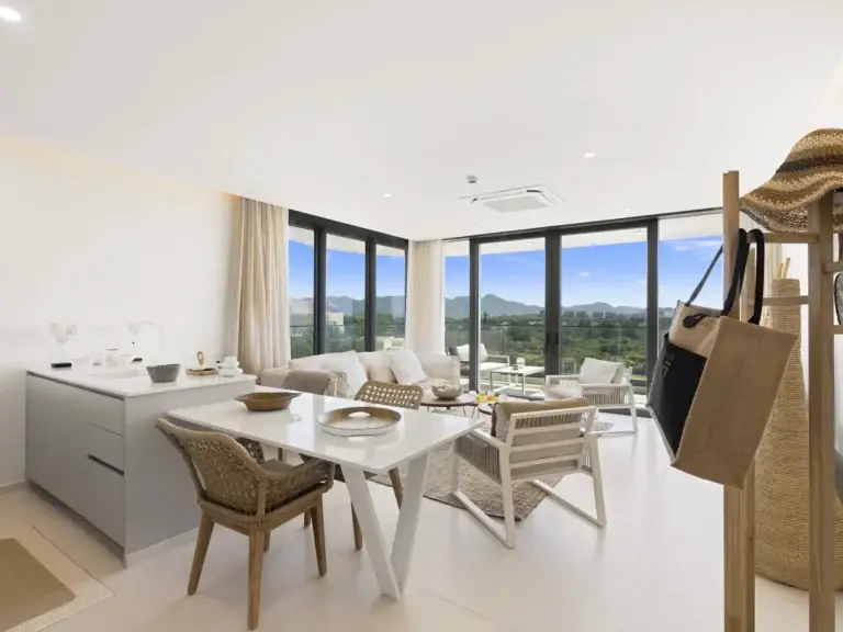Fourteen at Mullet Bay — 1-Bedroom Corner Unit, 85 m²