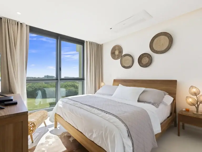 Fourteen at Mullet Bay — 1-Bedroom Corner Unit, 85 m²