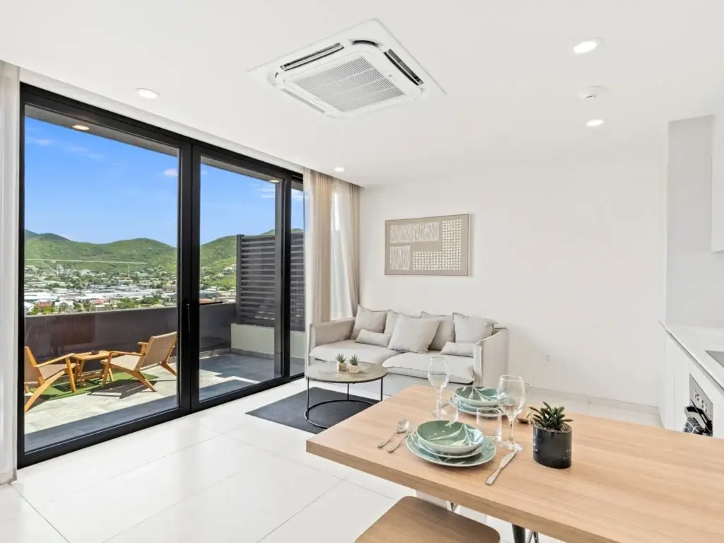 C303 1-bedroom condo at The Hills Residence, St Maarten vacation rentals in Simpson Bay