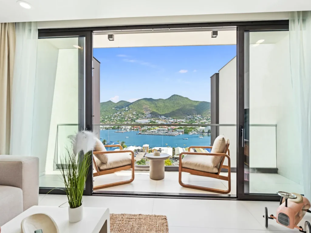 Lagoon view apartment at The Hills Résidence Sint Maarten