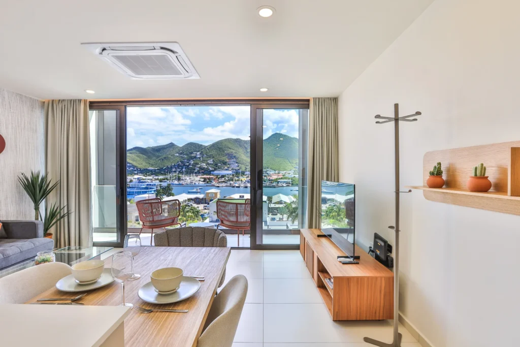 Apartment A116 lagoon view The Hills Residence Sint Maarten