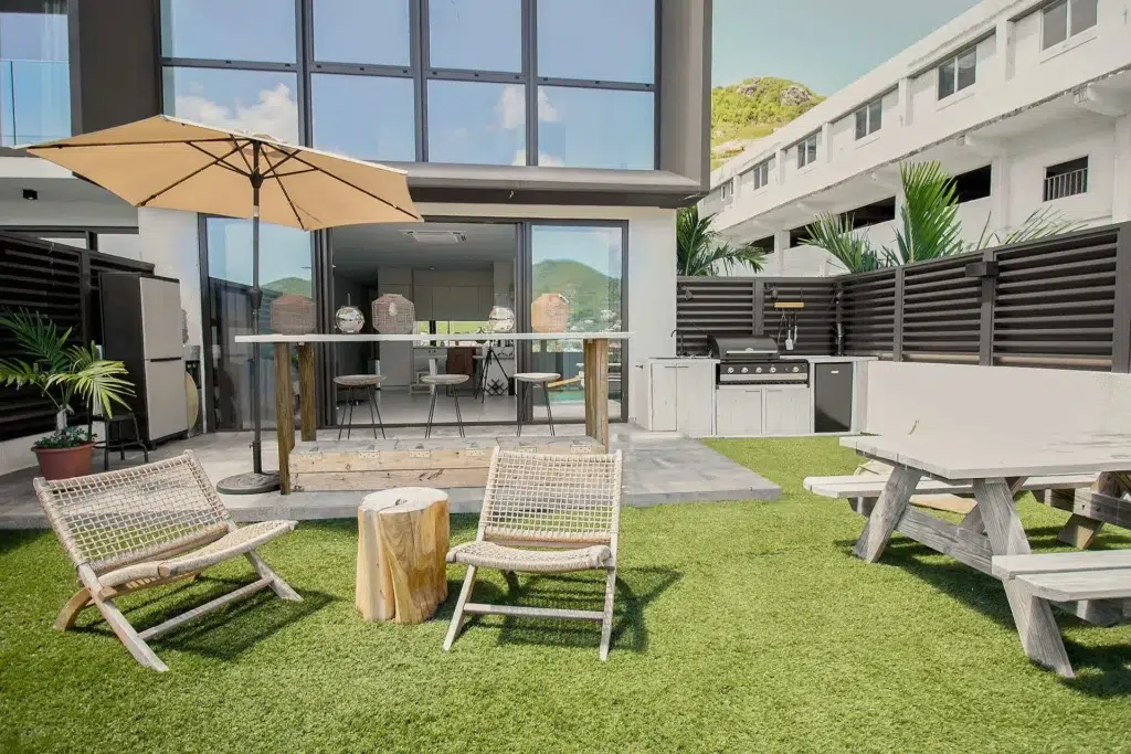 Garden terrace A-107 The Hills Residence Sint Maarten