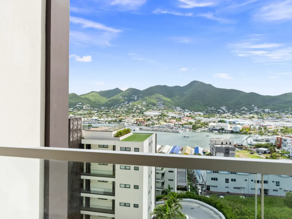 C322 1-bedroom condo at The Hills Residence, St Maarten vacation rentals in Simpson Bay