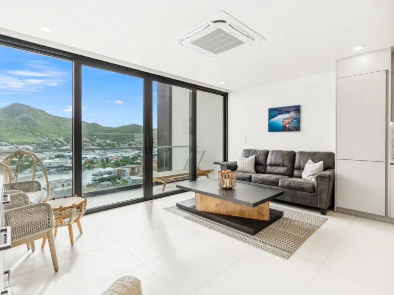 C342 The Hills Residence, 1-bedroom condo vacation rental Simpson Bay with 4U Real Estate