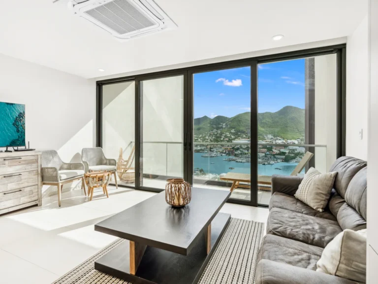 C342 The Hills Residence in Simpson Bay, vacation rentals by 4U Real Estate