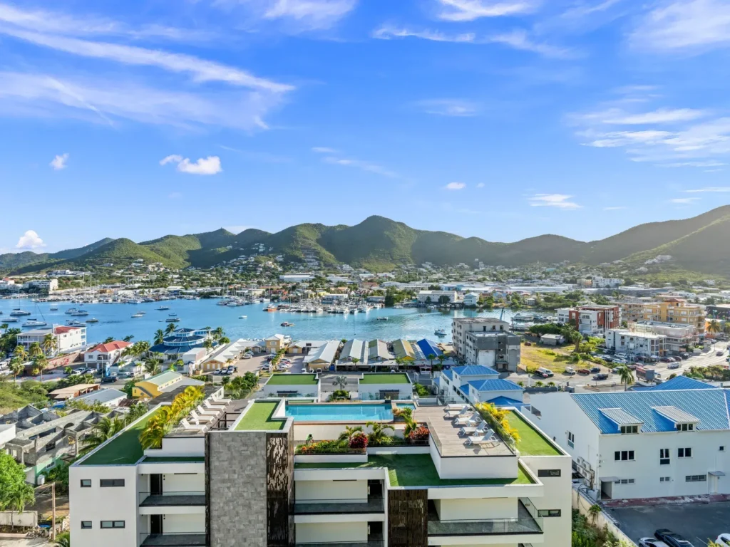 Rooftop apartment B-253 at The Hills Residence Sint Maarten