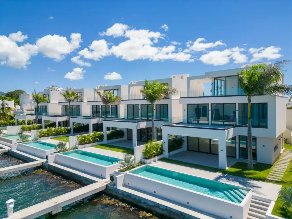 Lagoon Villas